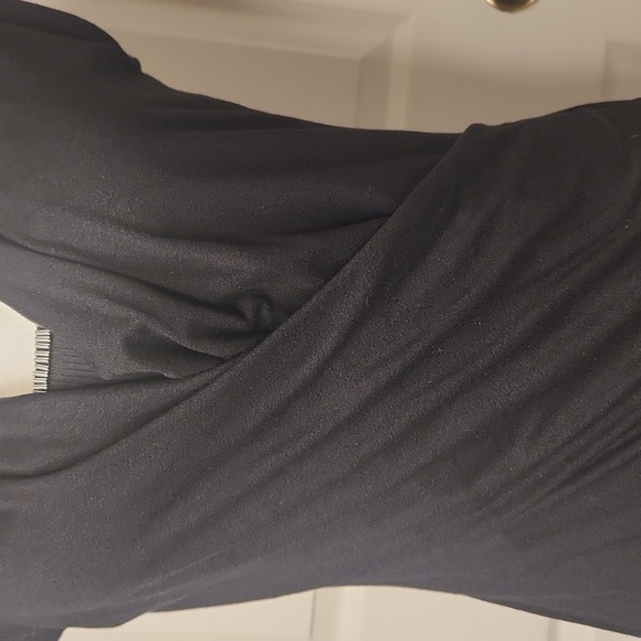 IMAN Women's Black Cap Sleeve Criss-Cross Wrap Neckline Top Size S - Picture 3 of 10